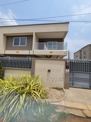 5bdrm Mansion in Gringo Lynks Premium, Sakumono for sale