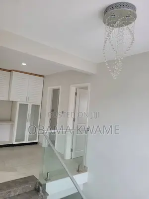5bdrm Mansion in Gringo Lynks Premium, Sakumono for sale