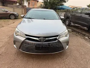 Toyota Camry 2017 Silver