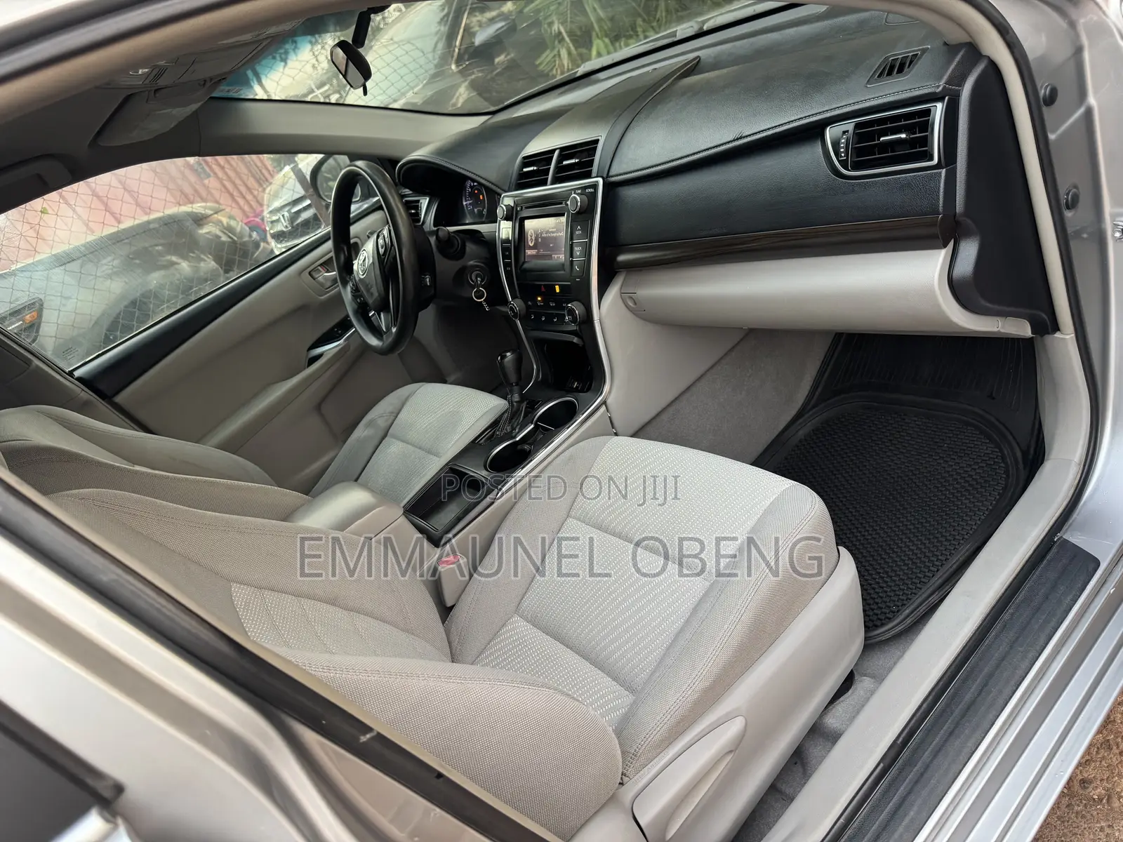 Toyota Camry 2017 Silver