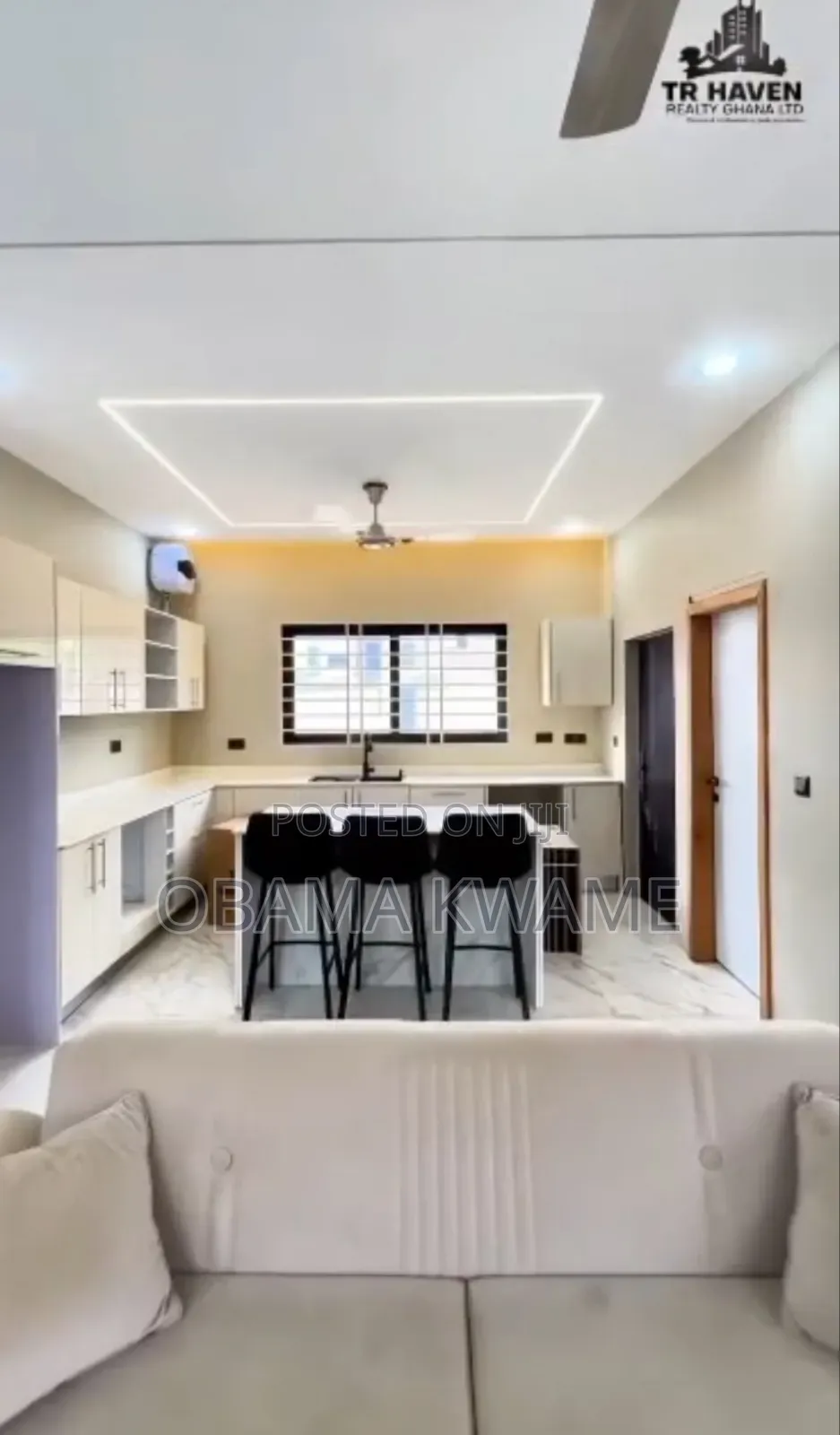 5bdrm House in Lake Side Estate for sale