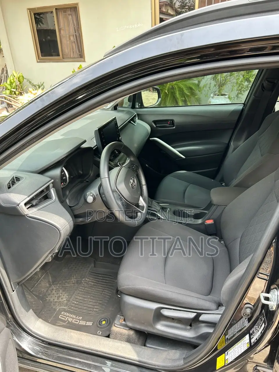 Toyota Corolla Cross 2.0 Petrol AWD 2022 Black