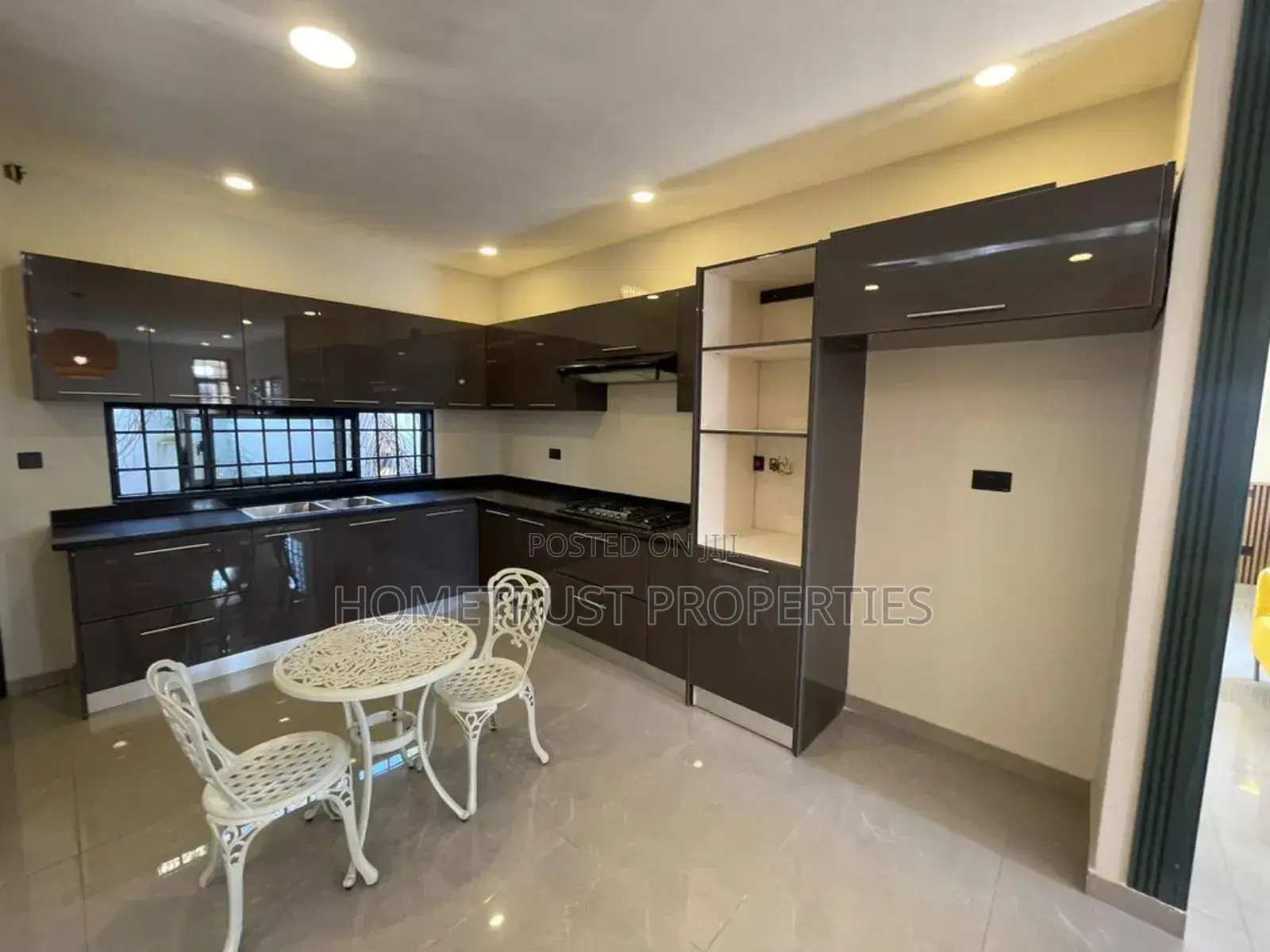 3bdrm Duplex in Hometrust Properties, Amasaman for sale