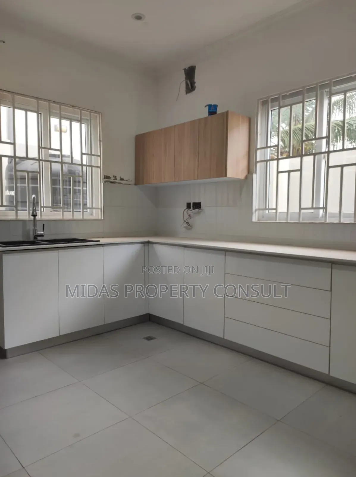 4bdrm House in Musuku, Kwabenya for sale