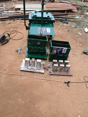 Electric Block Mould Machines Which Come With All Accessories Intact