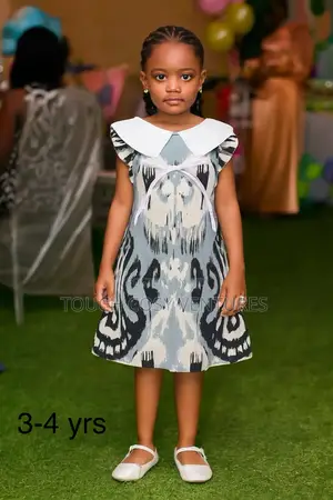 Patterned Dress With White Collar (3–4 Yrs)