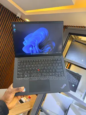 Laptop Lenovo ThinkPad T14 16GB Intel Core I7 SSD 512GB