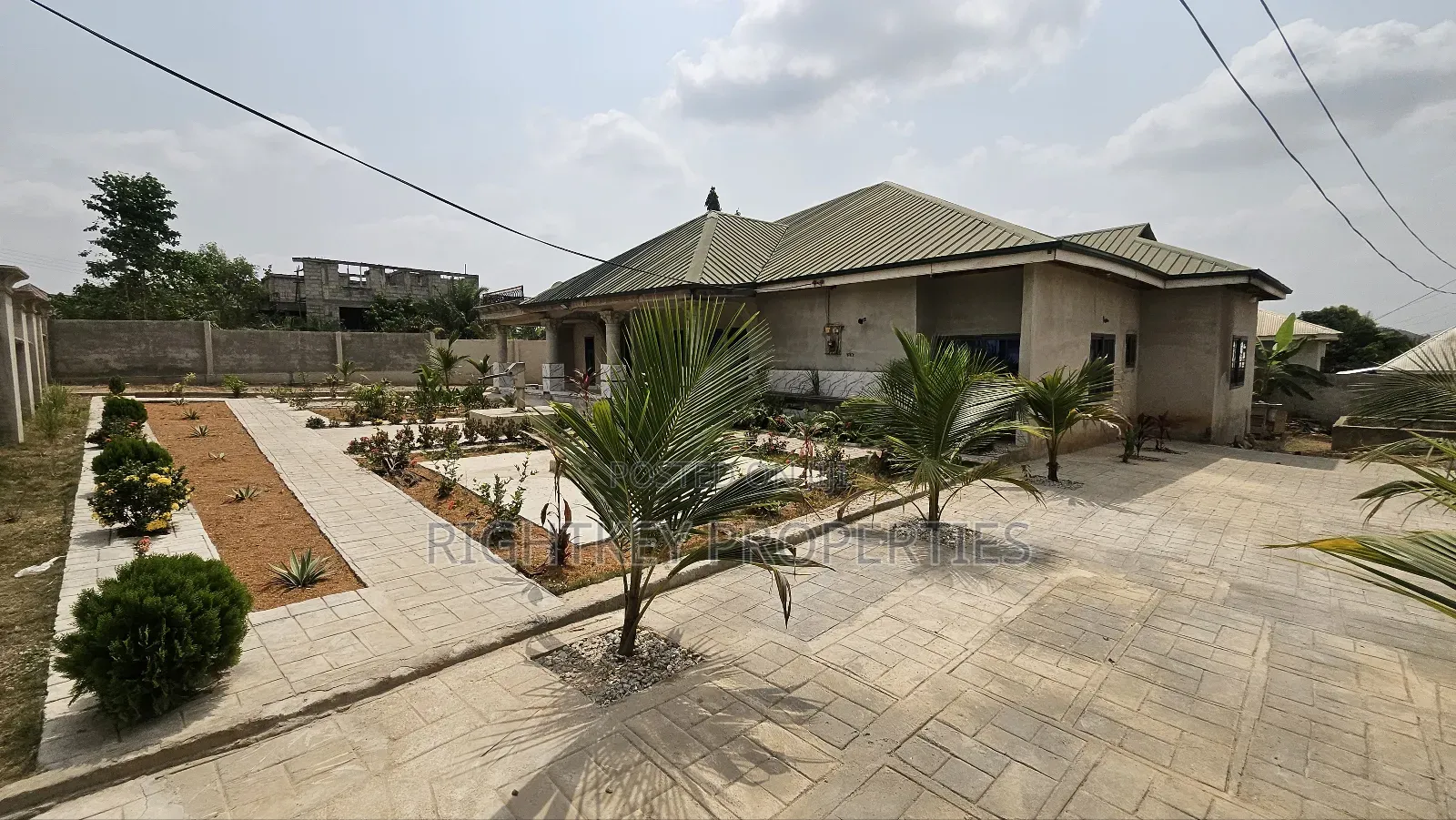 5bdrm House in Rightkey, Kumasi Metropolitan for sale