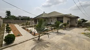 5bdrm House in Rightkey, Kumasi Metropolitan for sale