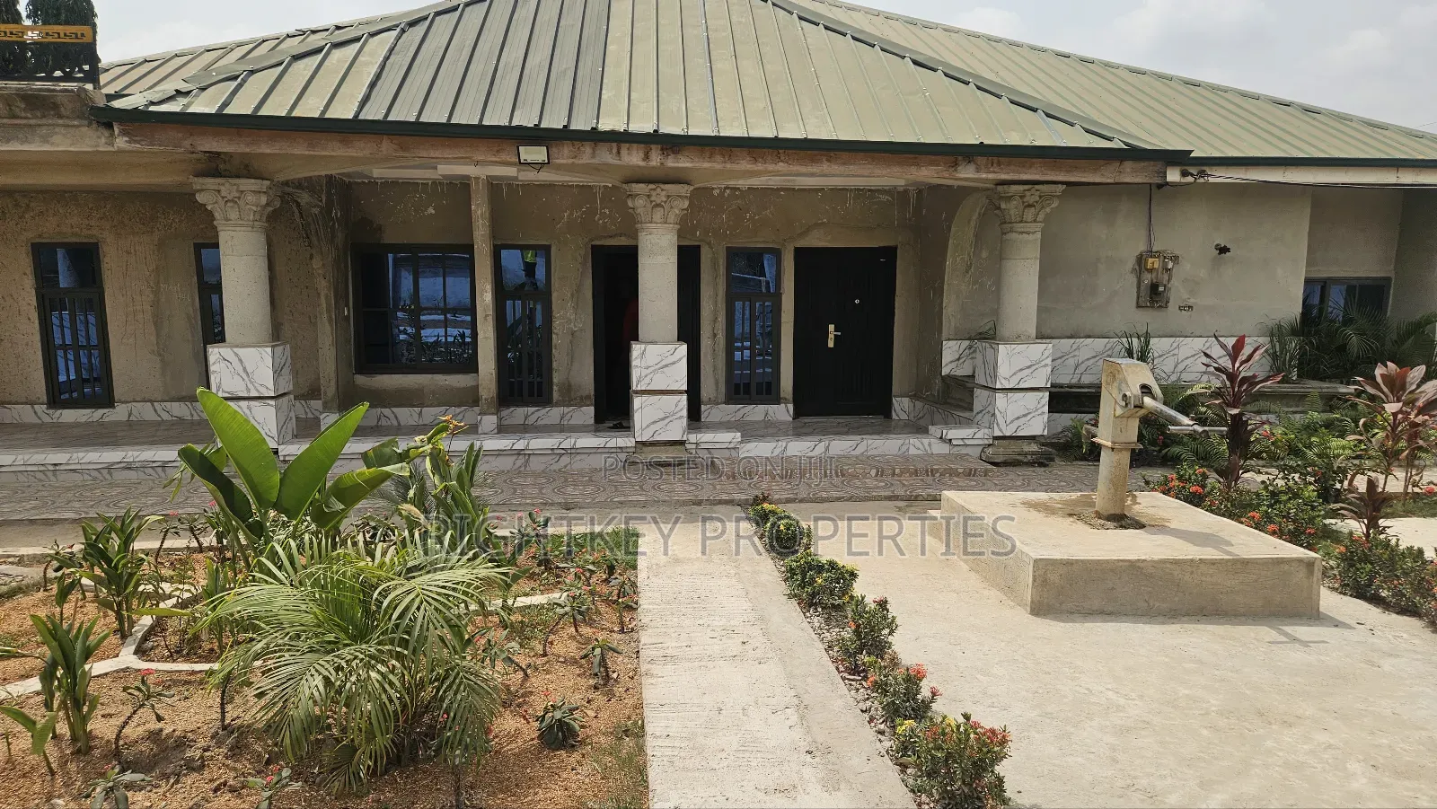 5bdrm House in Rightkey, Kumasi Metropolitan for sale