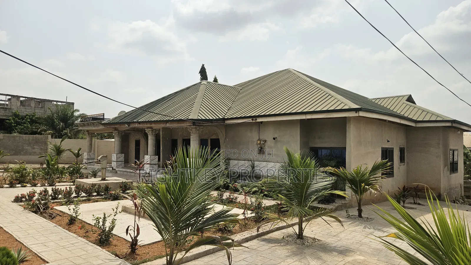 5bdrm House in Rightkey, Kumasi Metropolitan for sale