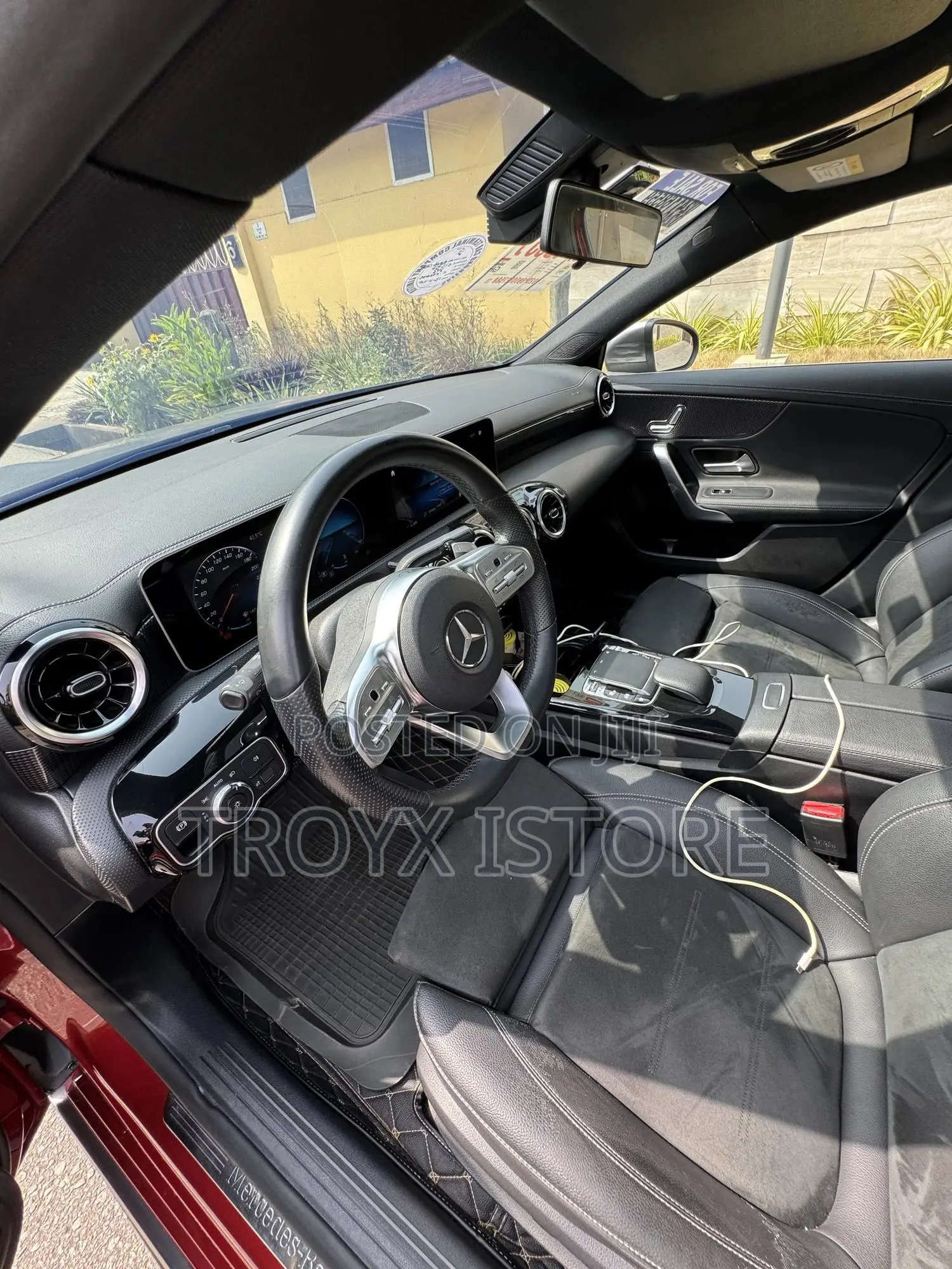 Mercedes-Benz 200 2019 Black