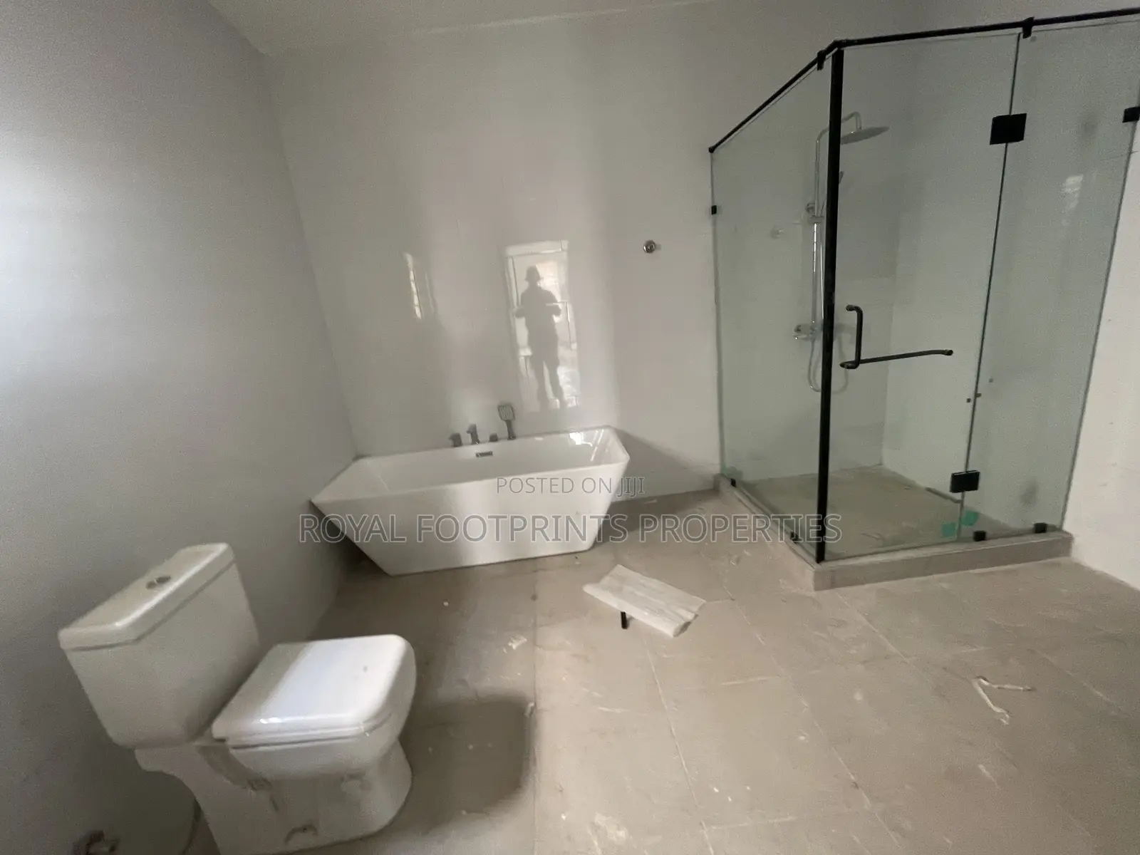 4bdrm House in Royal Footprints, Ashaley Botwe for sale