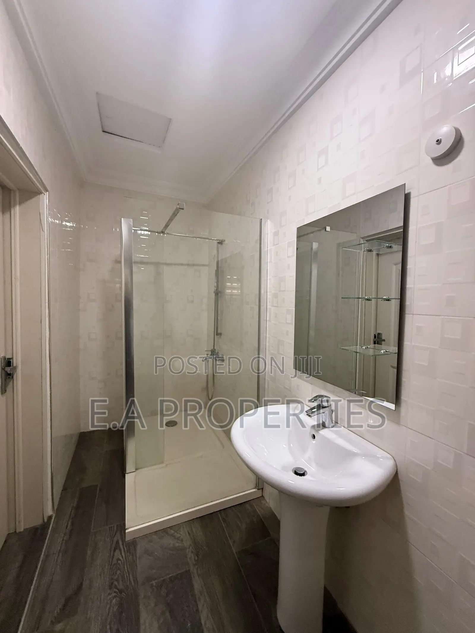 Furnished 5bdrm House in E A Properties, American House for sale