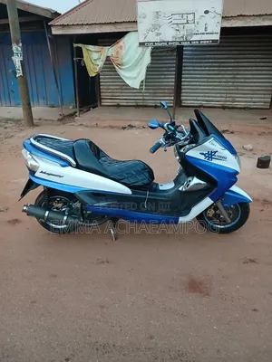 Yamaha Majesty 2025 Blue