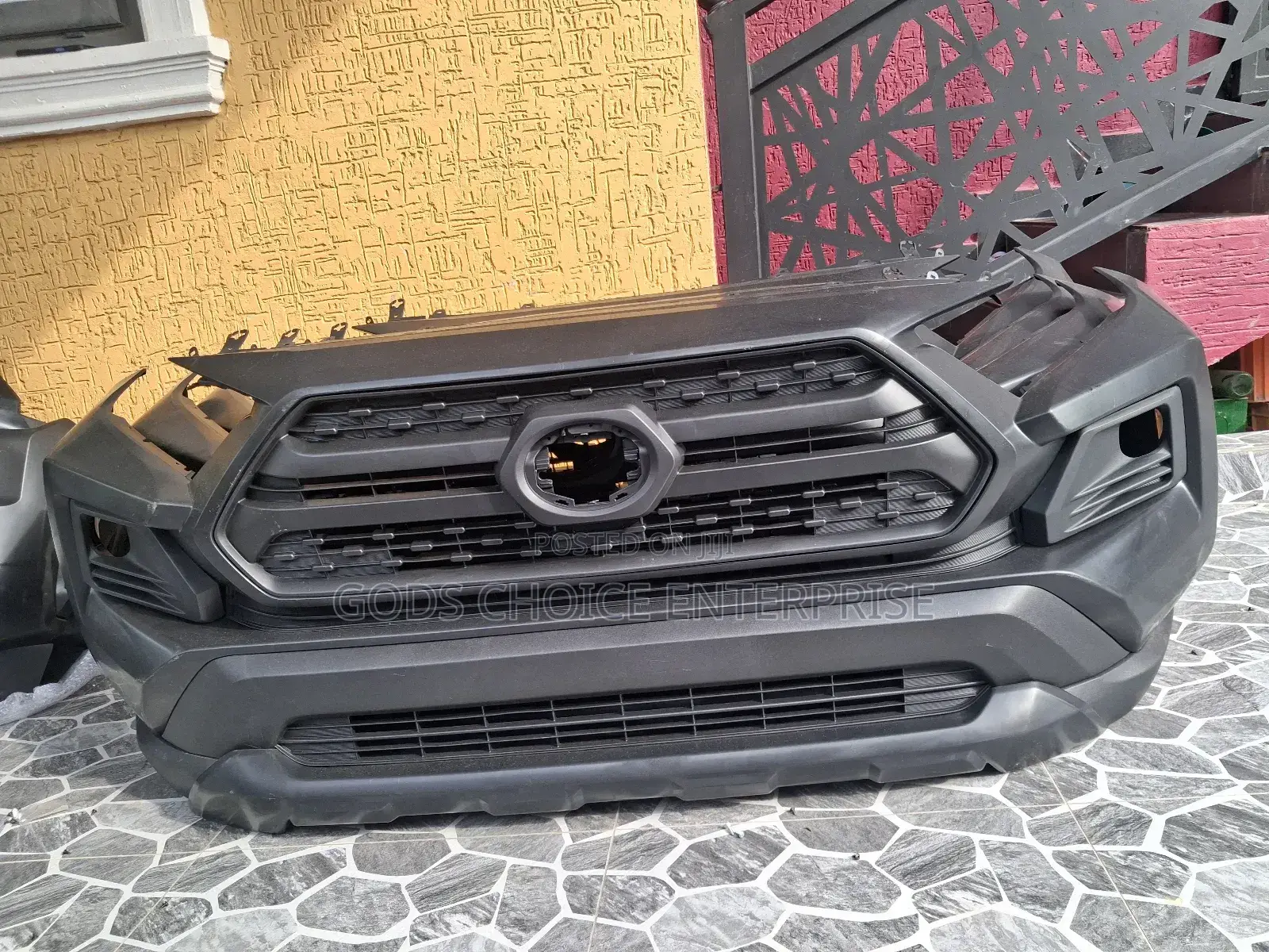 Complete Front Bumper Rav4 2019-2020 Adventure ( Se)