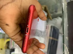 Apple iPhone XR 64 GB Red