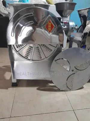 Cassava Slicer And Vegetable Shredder.