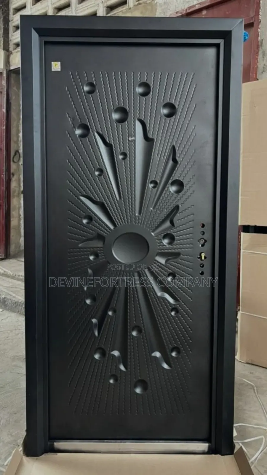 Quality Sed Metallic Door With Keys and Handles