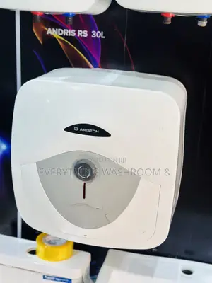 Water Heater 30 Litres Italy_ Ariston Water Heater 30 Litres