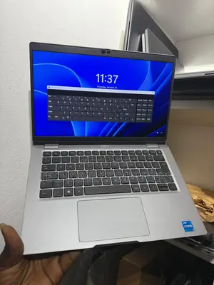 Laptop Dell Latitude 5320 16GB Intel Core I5 SSD 256GB