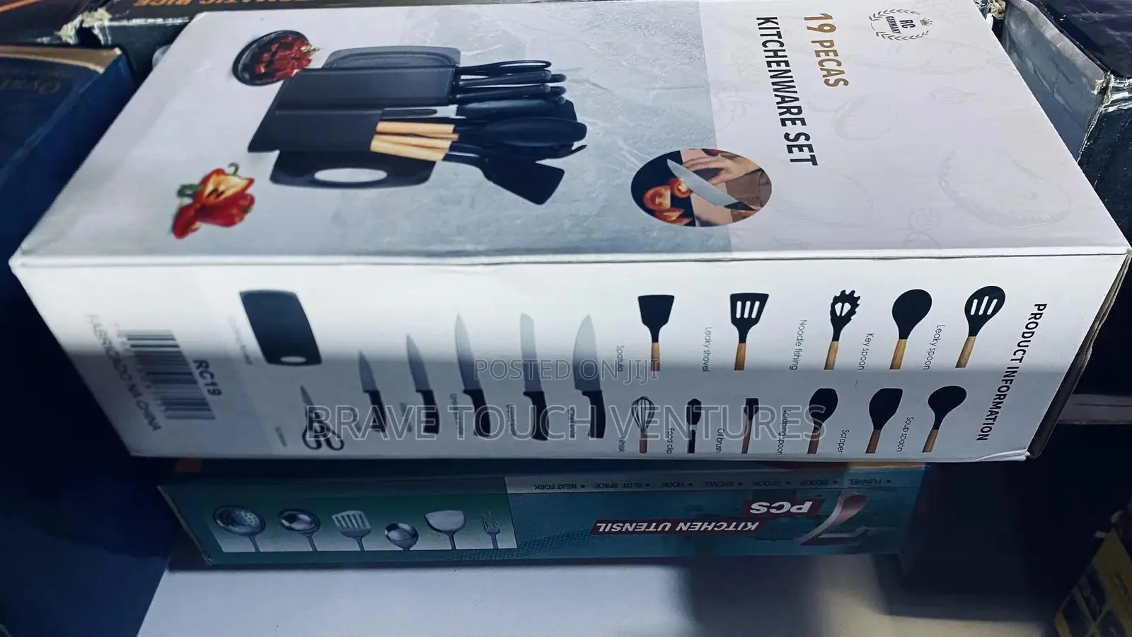 19 Pieces Silicon Kitchenware With Chopping Board Set Medium Size
