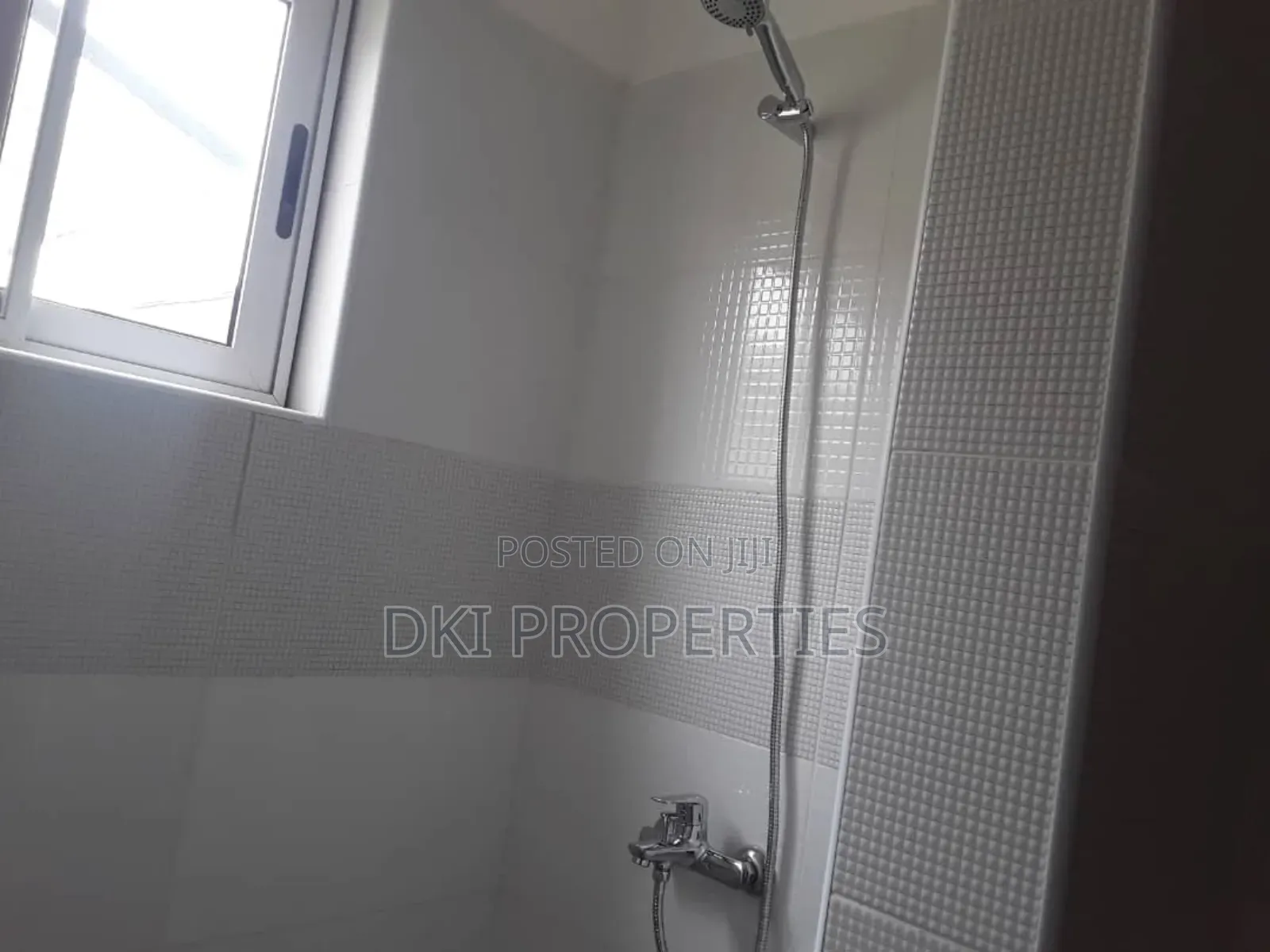 3bdrm Apartment in Dki Properties, Valley View Area for rent