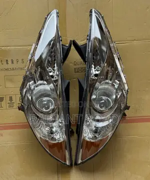 Hyundai Sonata 2012-2014 Headlight
