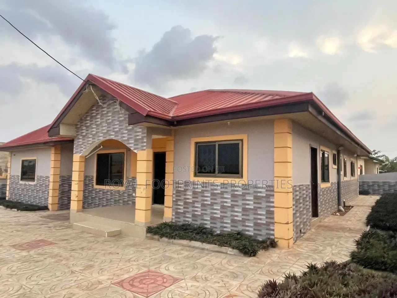 4bdrm House in Royals Footprints, Ashaley Botwe for rent