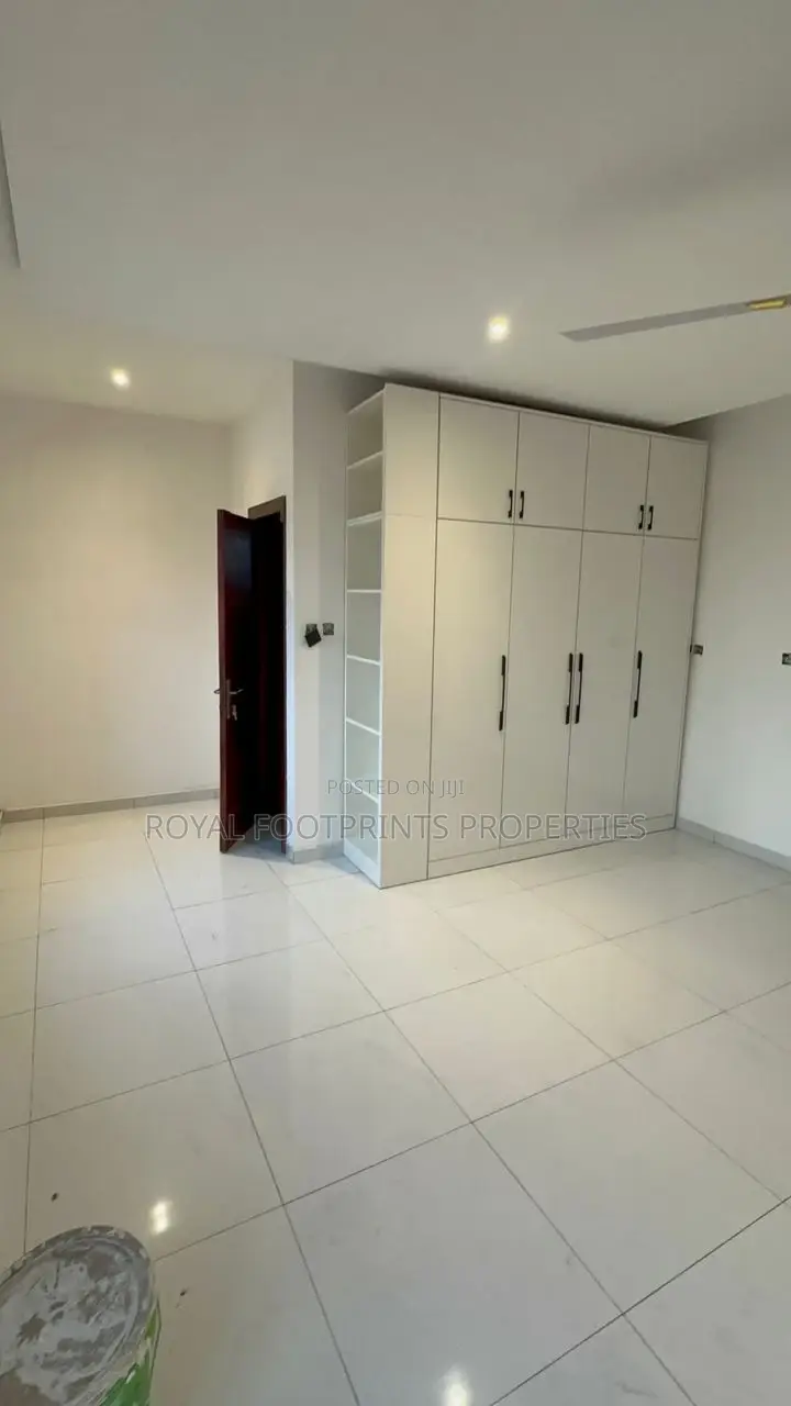 2bdrm Apartment in Royal Footprints, East Legon for rent