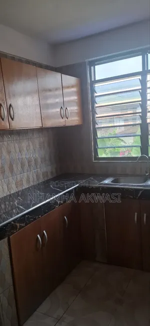 3bdrm Apartment in Klagon, Tema Metropolitan for rent
