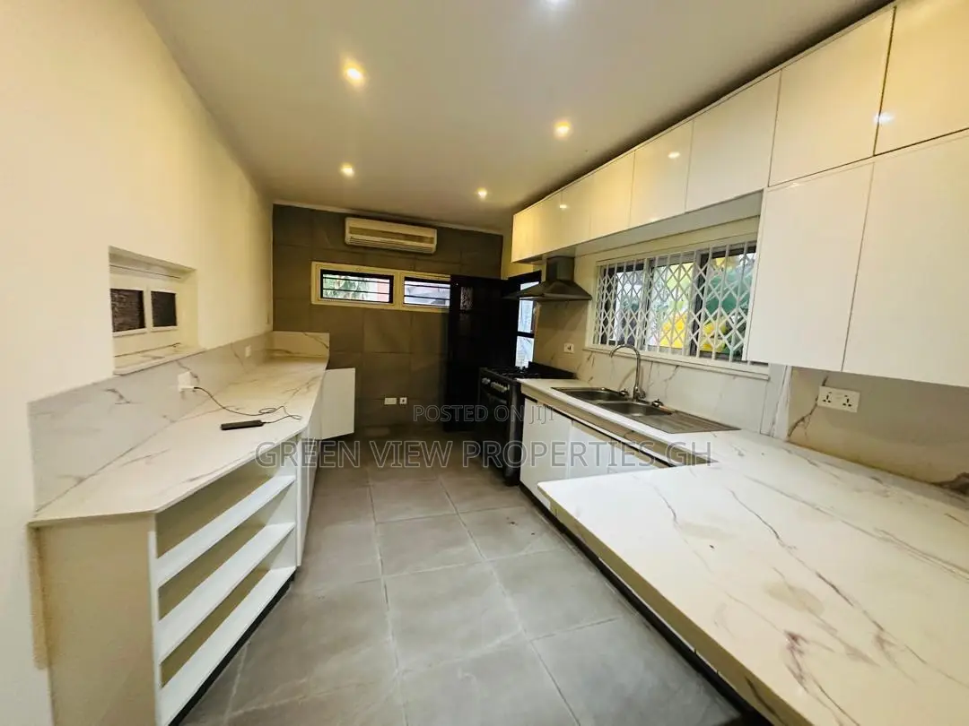 Furnished 4bdrm Duplex in Cantonments for sale