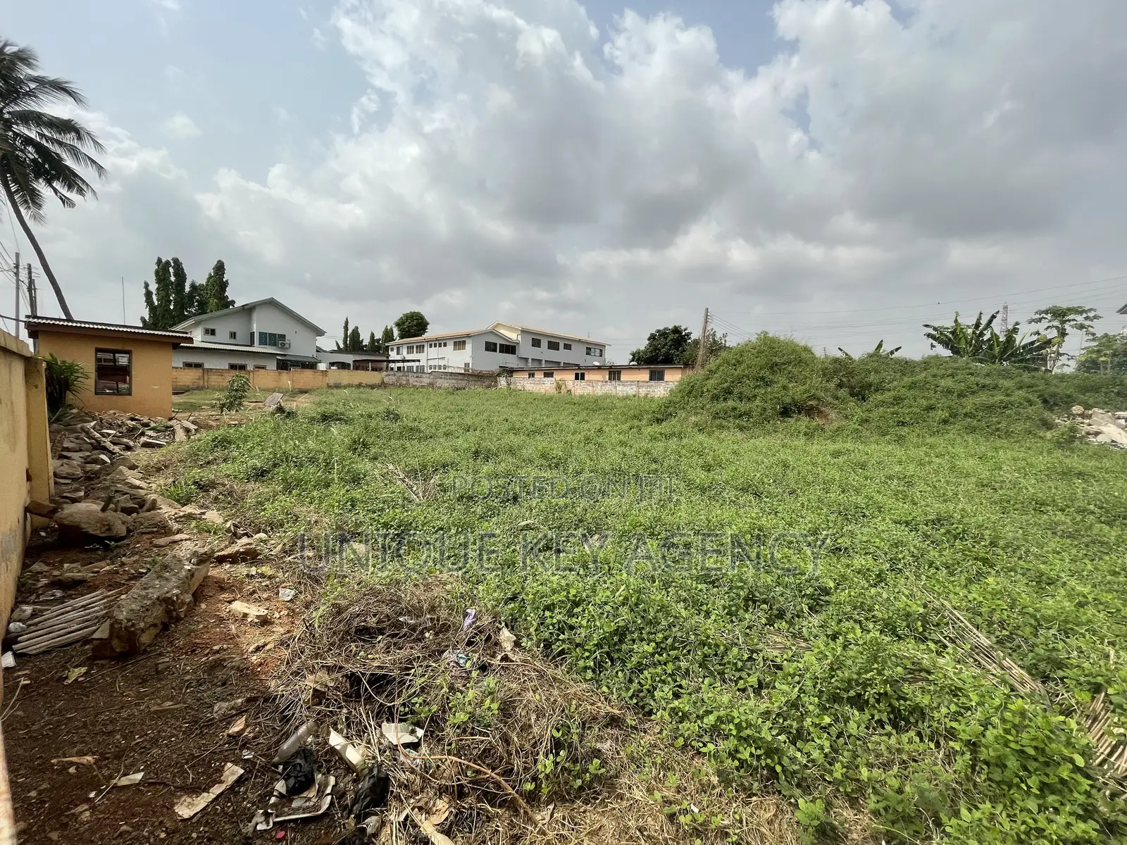 50/70 Plot for Sale in Kwabenye Balloon Gate