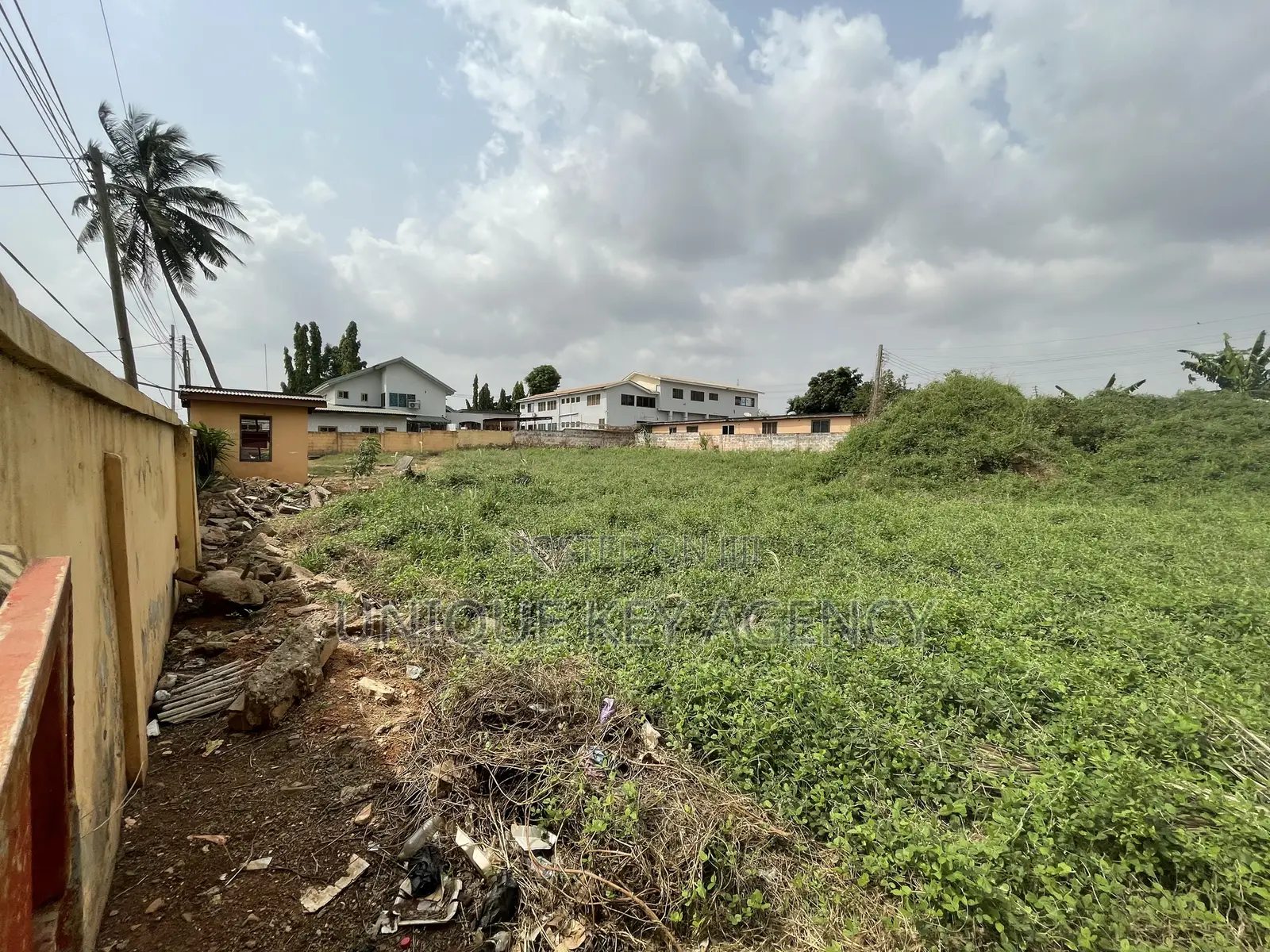 50/70 Plot for Sale in Kwabenye Balloon Gate