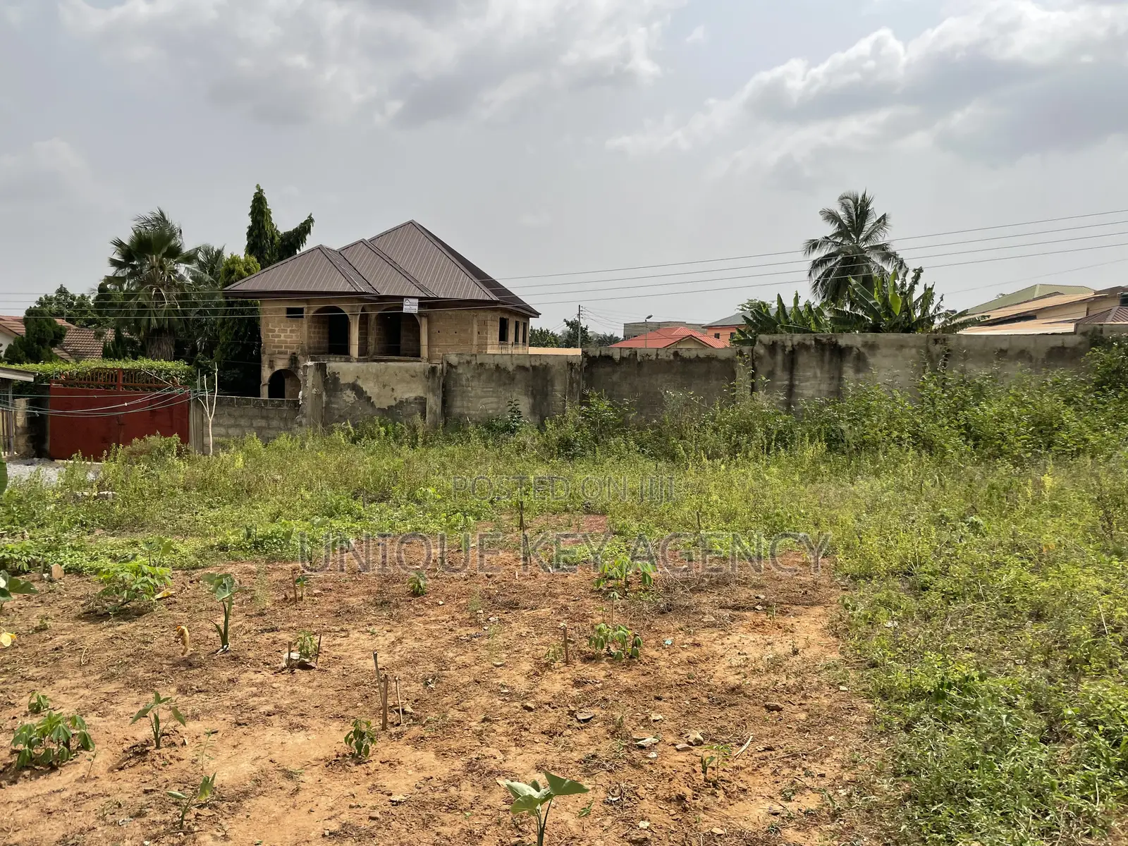50/70 Plot for Sale in Kwabenye Balloon Gate