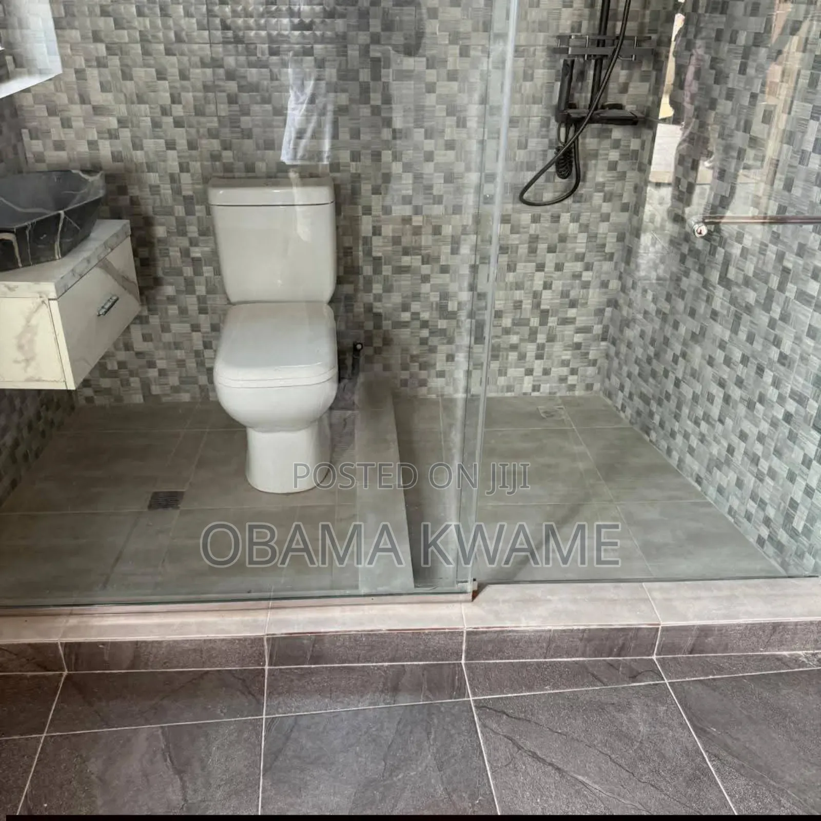 5bdrm House in Laryea Homes, Tseaddo for rent