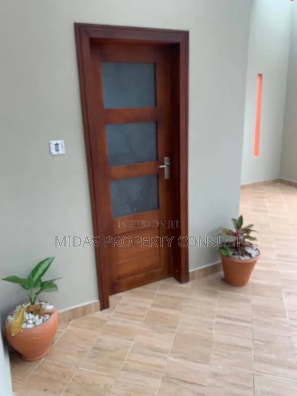 4bdrm House in Kwabenya for sale