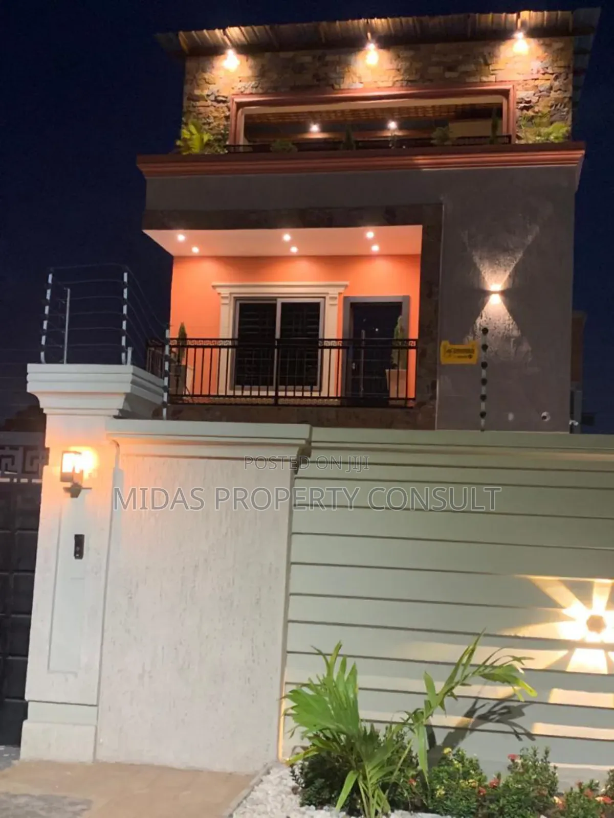 4bdrm House in Kwabenya for sale