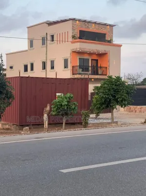 4bdrm House in Kwabenya for sale