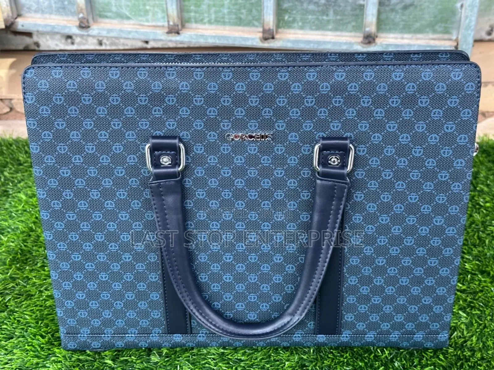 Modern and Classic Office Bag