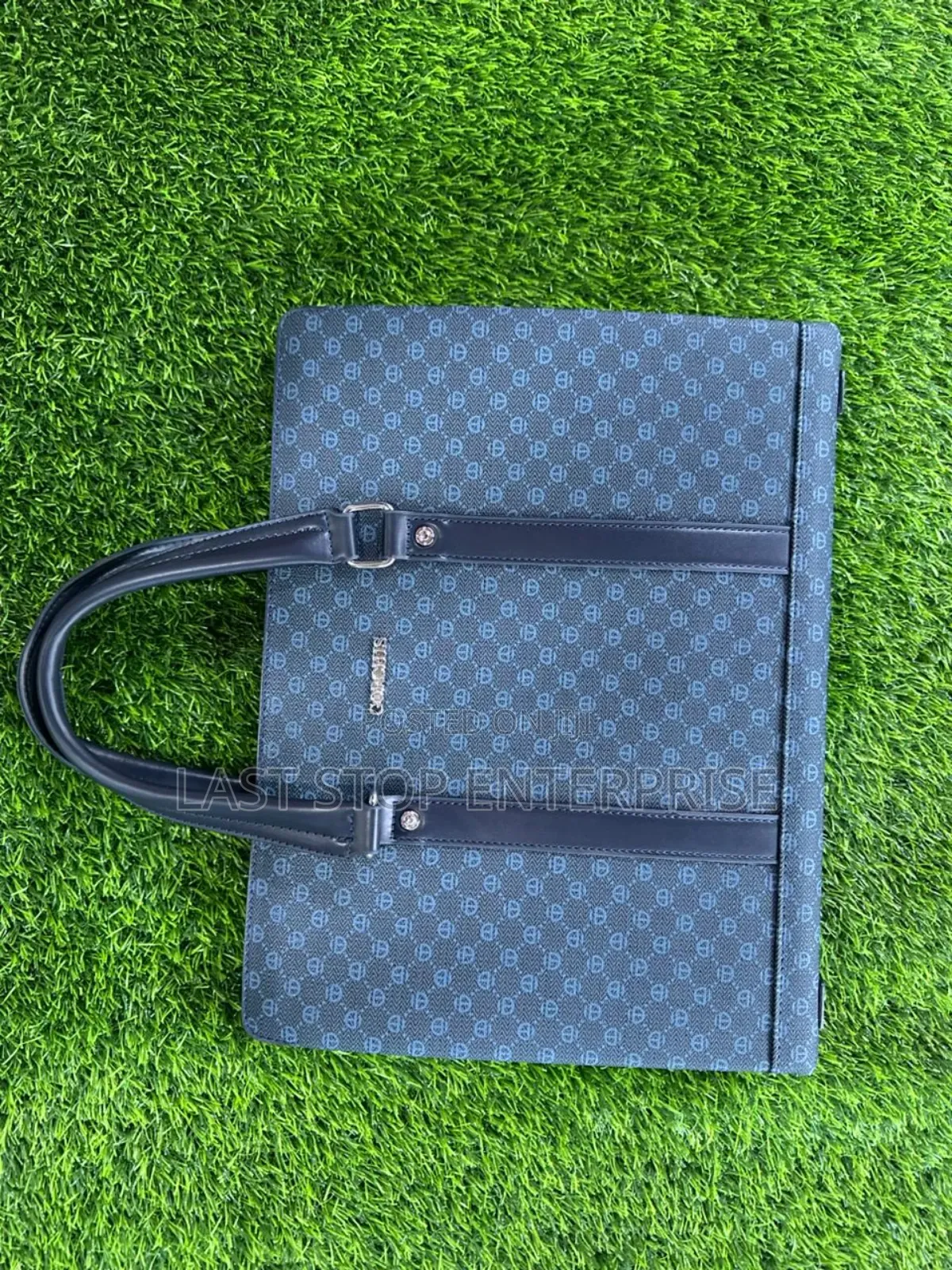 Modern and Classic Office Bag