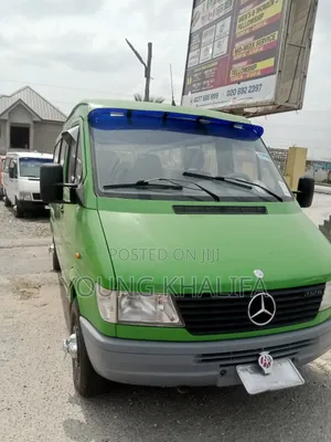 Mercedes-Benz Sprinter 2000 Green