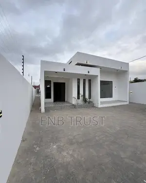 3bdrm House in Lake Side Estate for sale