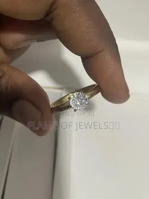 Round Stone Gold Promise Rings