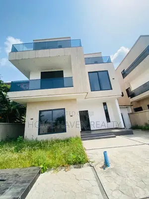 5bdrm House in Abelemkpe for sale