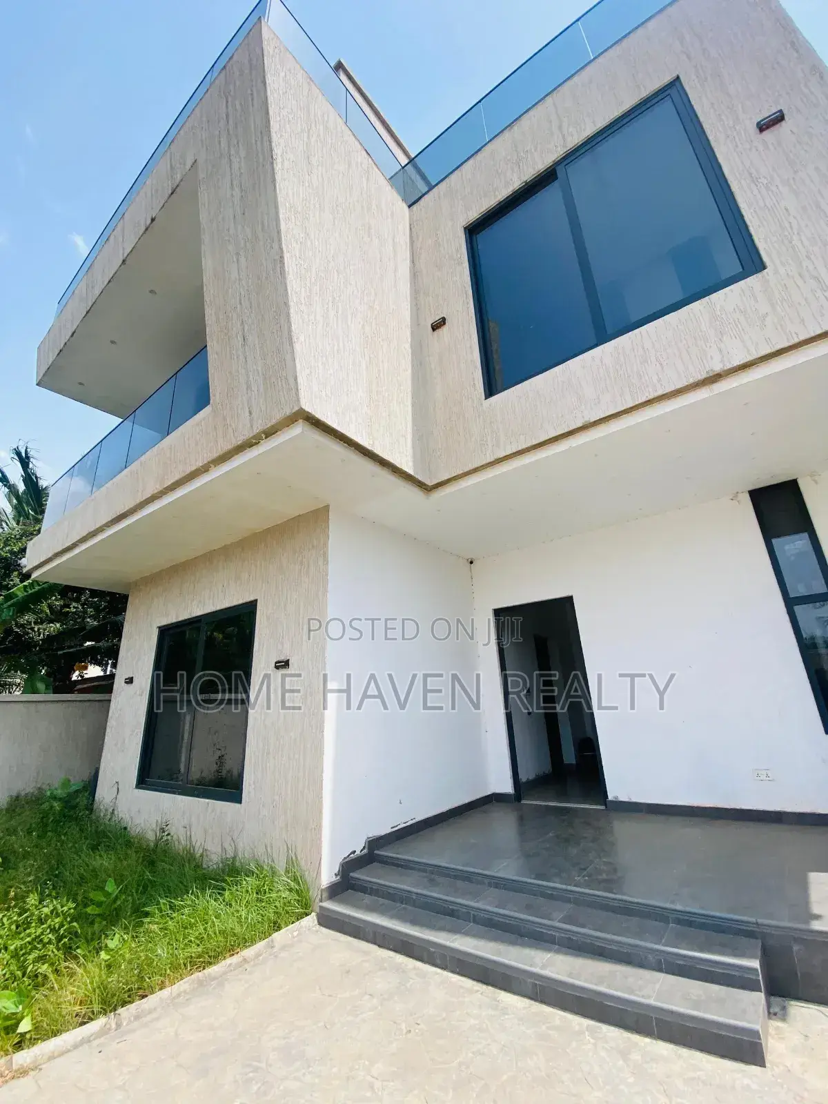 5bdrm House in Abelemkpe for sale