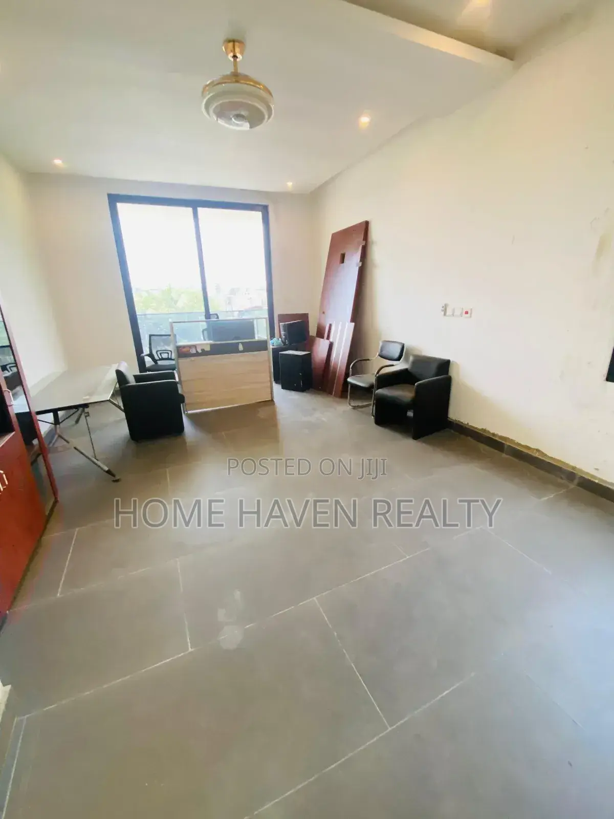 5bdrm House in Abelemkpe for sale