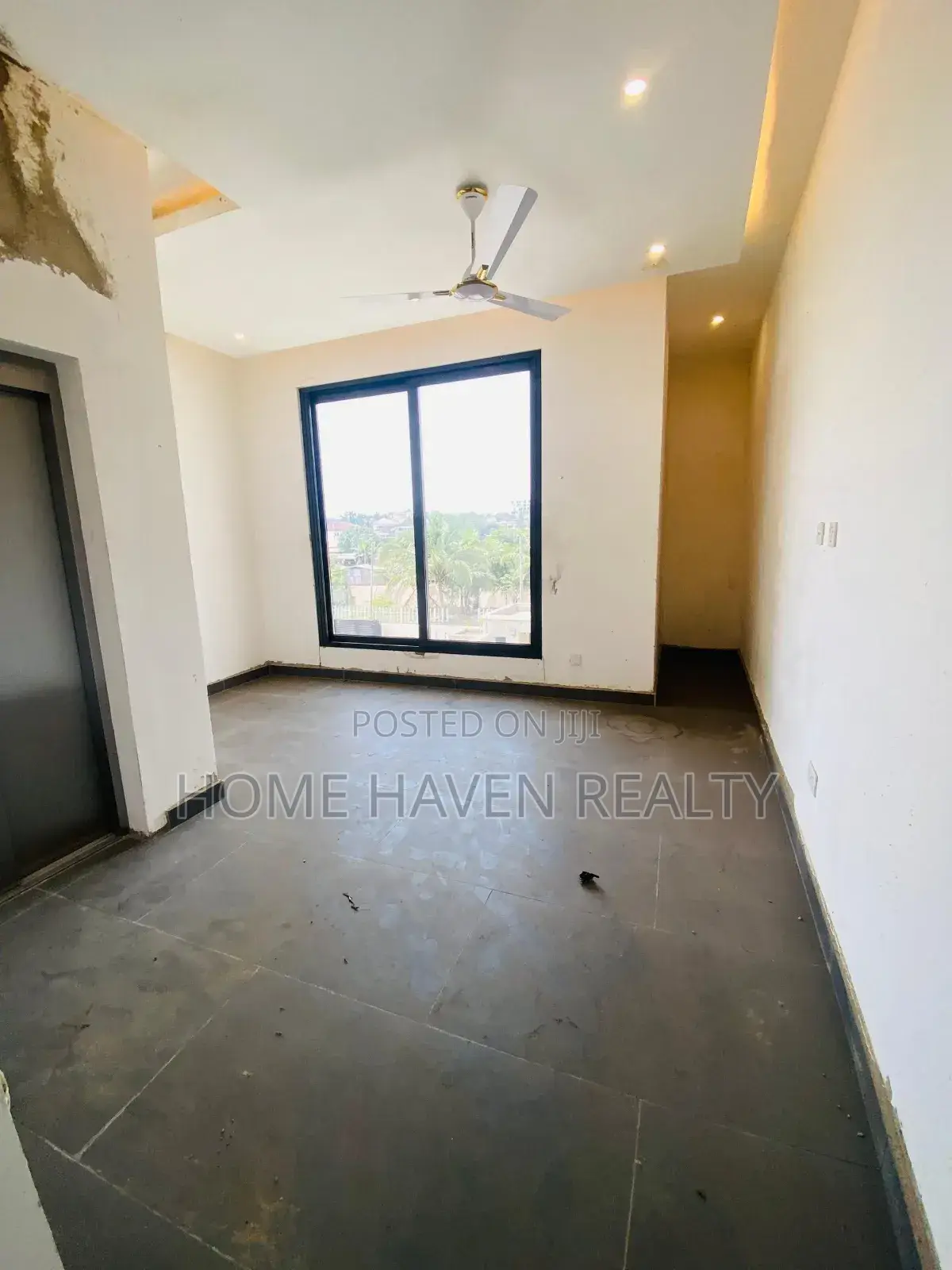 5bdrm House in Abelemkpe for sale