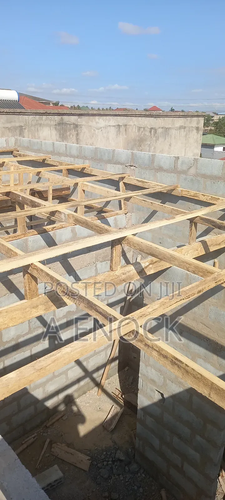Experience Carpenter With Materials For Rent