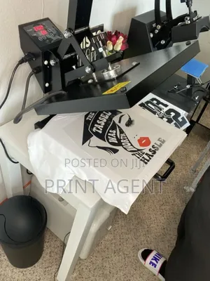 We Print On T Shirts, Reflectors , Aprons, Paper Bags ,Caps Etc